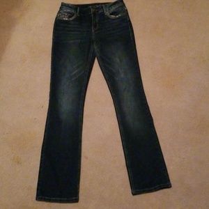 Maurices jeans